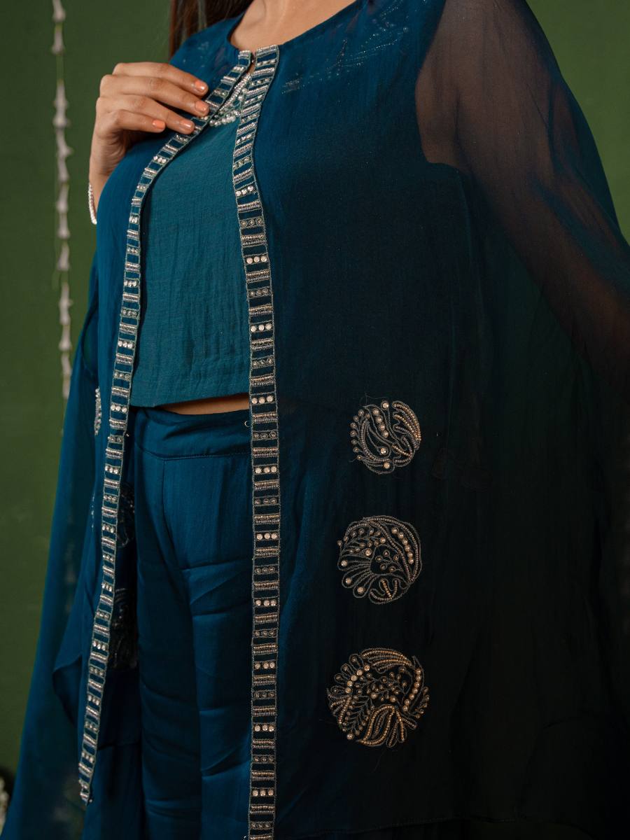 Aasmani Aura